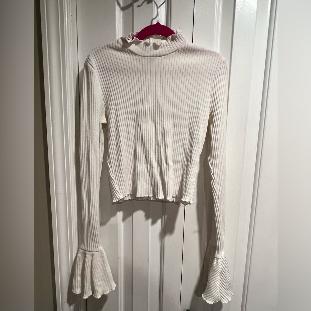 Ribbed long-sleeve turtle neck top